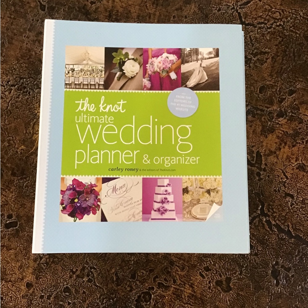 The Knot ultimate wedding planner & organizer NWOT